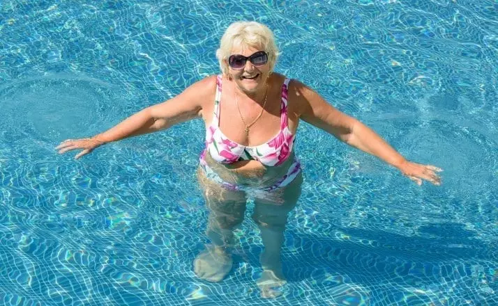 Why I Want to Be Like the 70 Year Old Naked Woman at the Pool