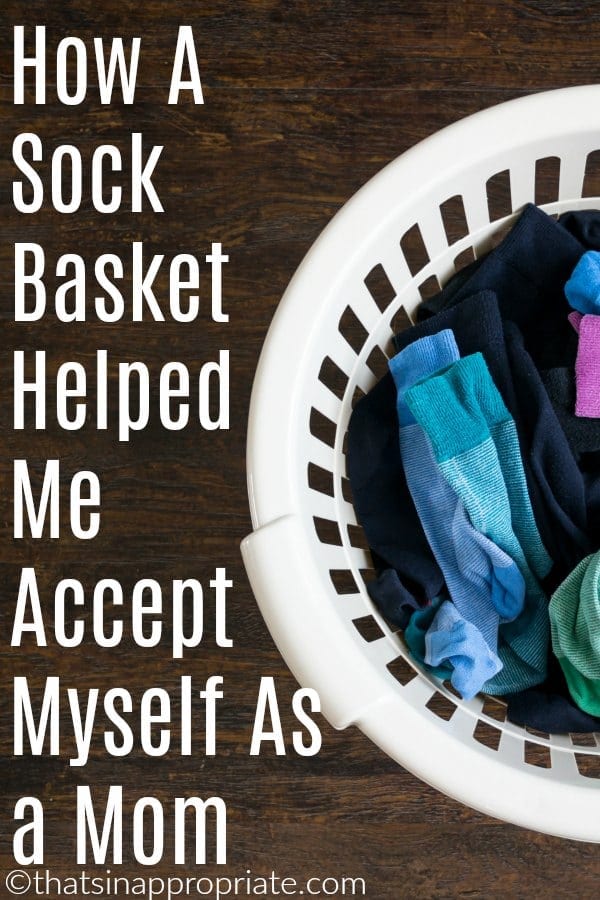 We are all imperfect mothers. But, this honest and inspirational blog post shows how sometimes it is hard for us to accept our individual uniqueness even in motherhood #momlife #motherhood #perfection #parenting #motherhooduncensored #socks