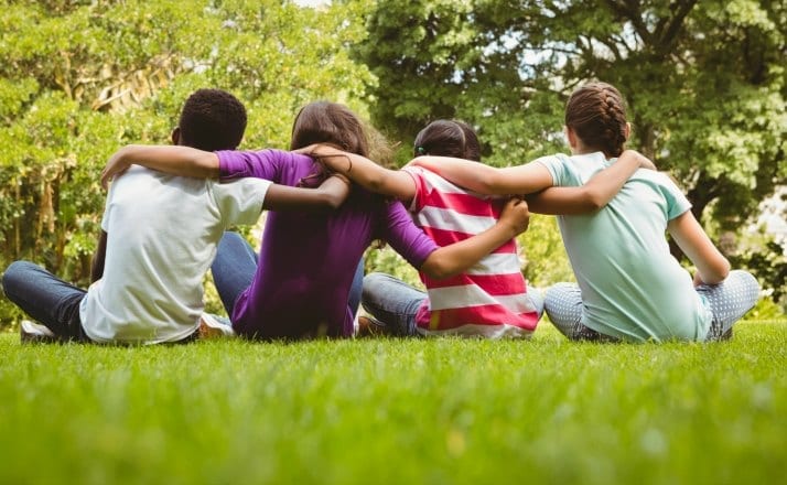 All parents want to teach their kids how to be good friends. But, we also need to be teaching them to include those outside their own circles. In a world of bullying, here's how to teach your child to be the one to include those on the outside looking in. #bullying #friendship #raisingkindkids #kindness #friends #parenting #motherhood #momlife