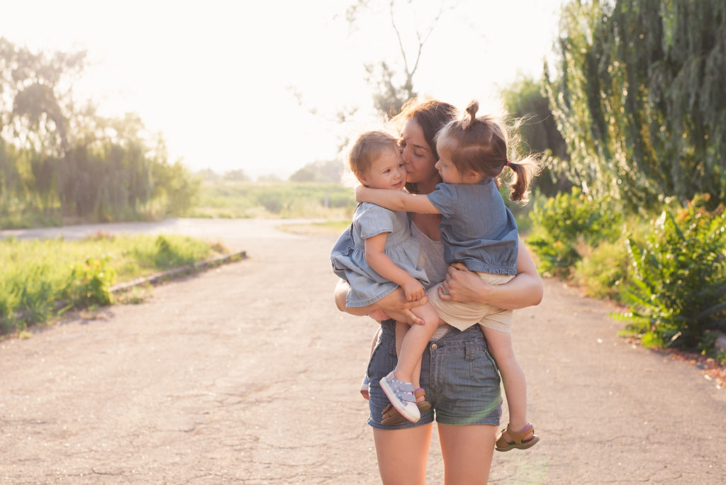 Everyone wants a mom friend that loves her kids like she does. For the friend that loves my kids as much as her own, I appreciate you. #momlife #friendship #filterfreeparents #momfriends