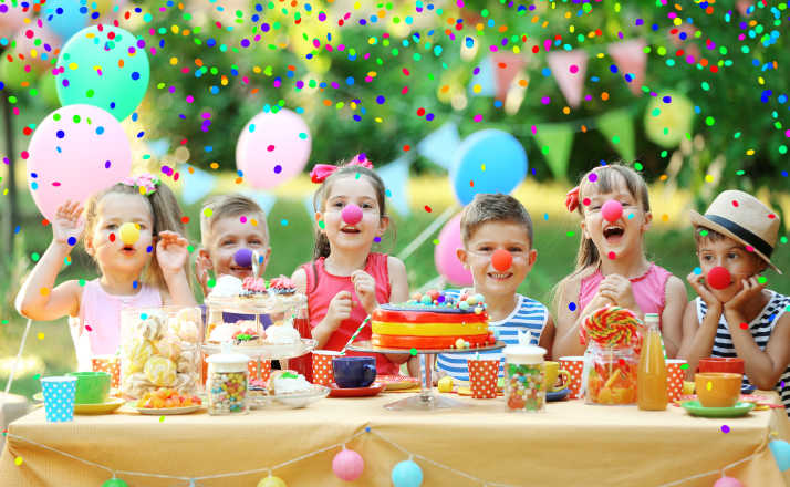 Kid birthday parties can be fun, or they be something that parents totally dread. Here are 6 types of birthday parties your kid will be invited to sometime. #birthdayparties #partyideas #filterfreeparents 