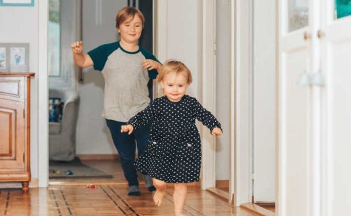 Do You Have A Permissive Parenting Style? Here's How You ...