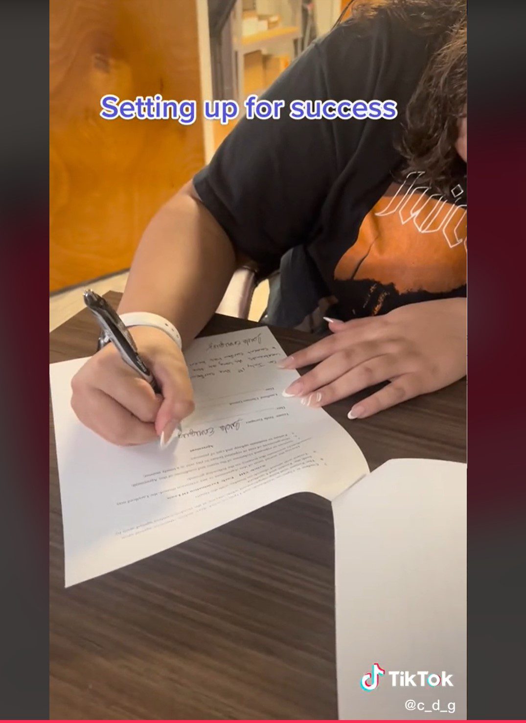 signing lease agreement