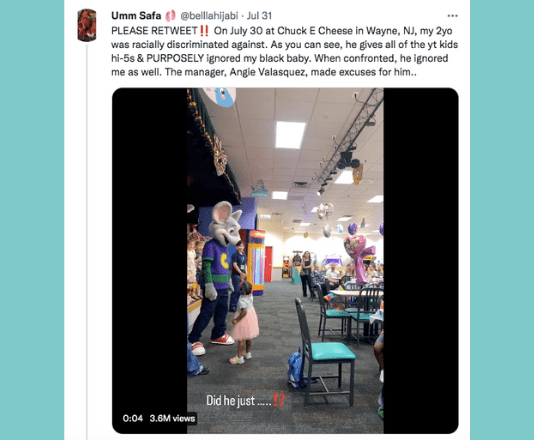 Screenshot of a tweet from Umm Safa showing Chuck E Cheese ignoring her daughter